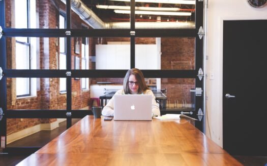 OFICINA EN VENTA EN LINCE